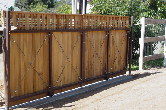 rolling gates in Clifton Heights